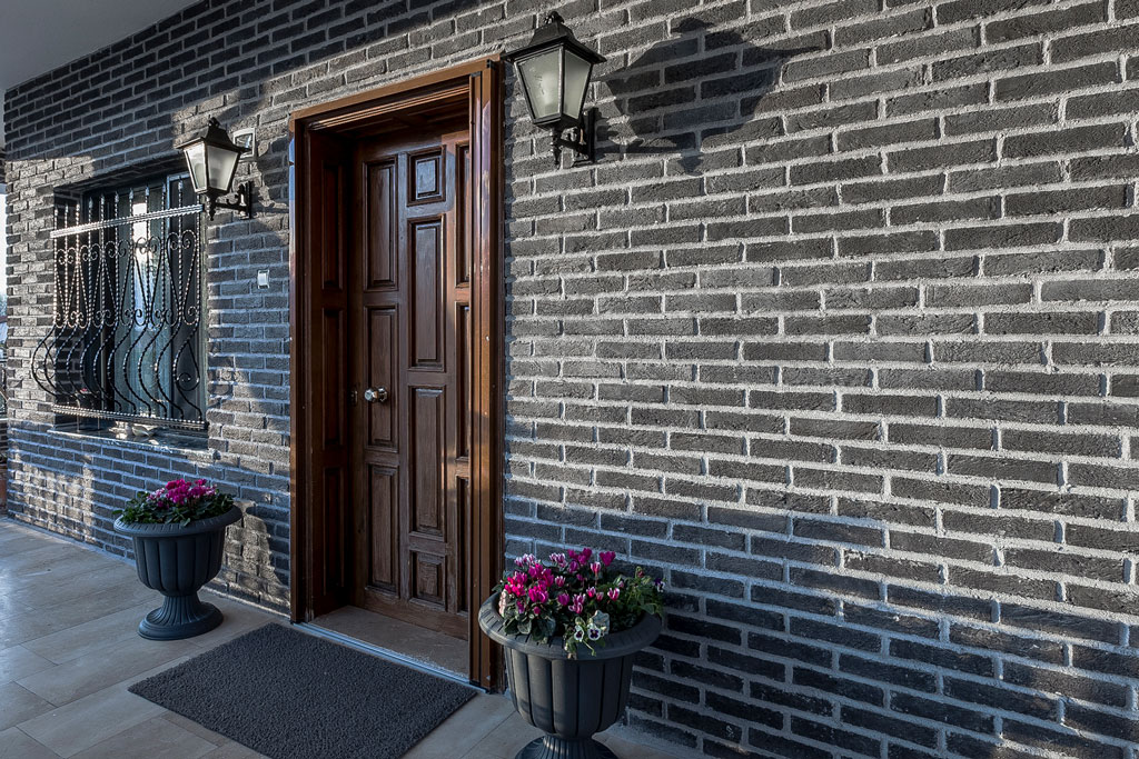 Thin Brick ANTRACİTA UYGULAMA